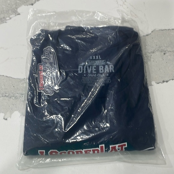 Dive Bar T-Shirt - Picture 1 of 6